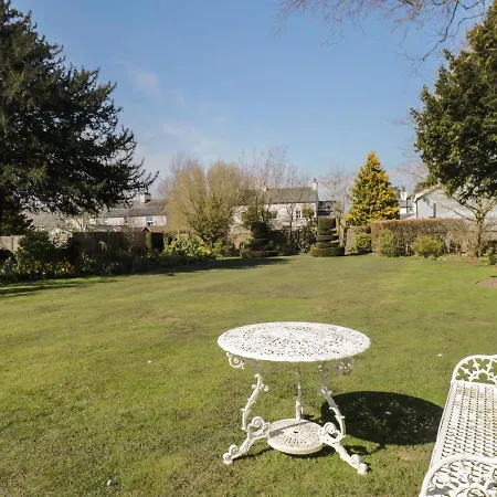 The White House Semesterbostad Grange-over-Sands